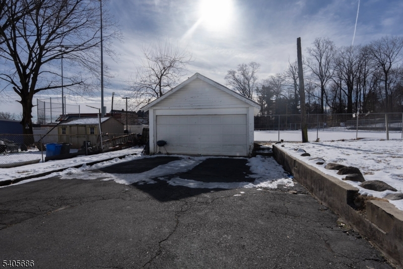 Downtown Corridor - Residential Income