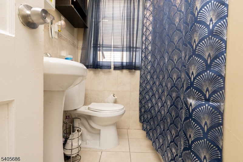 Downtown Corridor - Residential Income