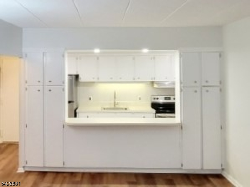 Complex - Residential