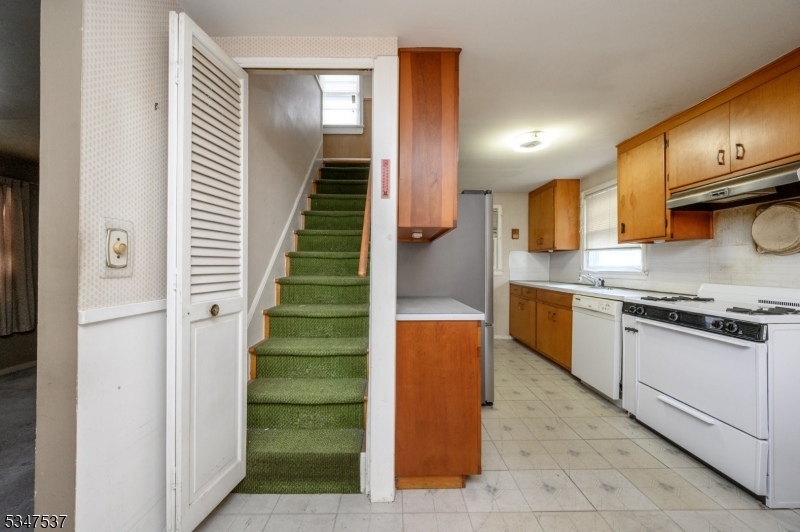 College - Residential