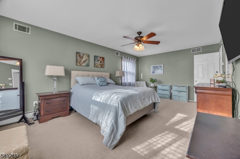 The Seasons - Residential