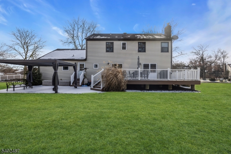 The Seasons - Residential