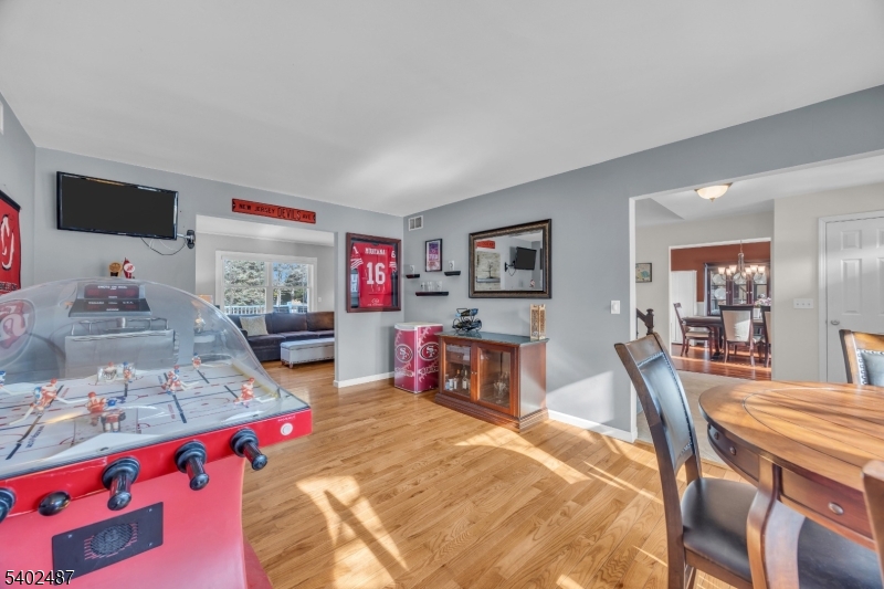 The Seasons - Residential