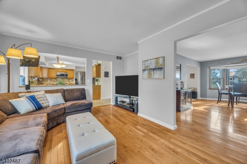 The Seasons - Residential