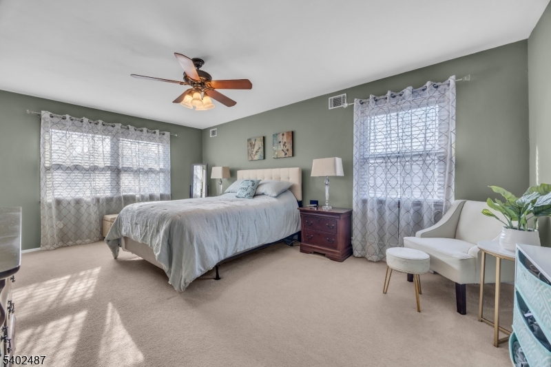 The Seasons - Residential