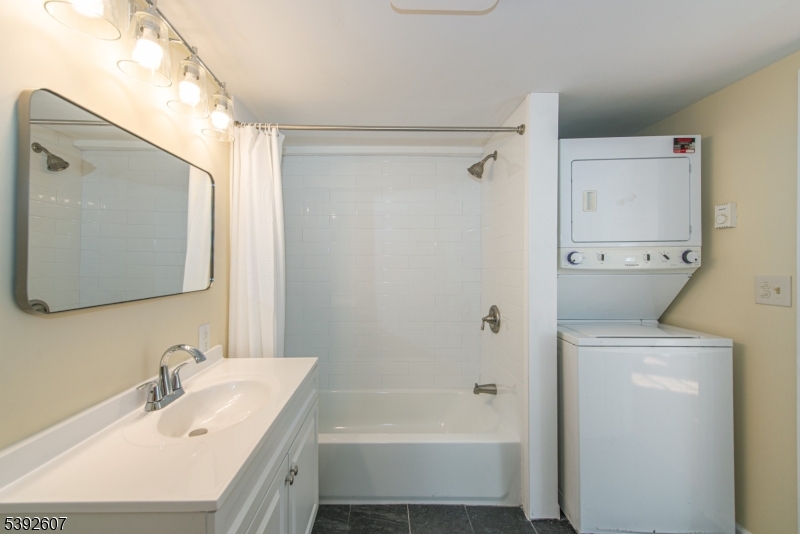 Silver Lake - Residential