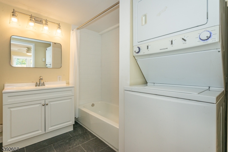 Silver Lake - Residential