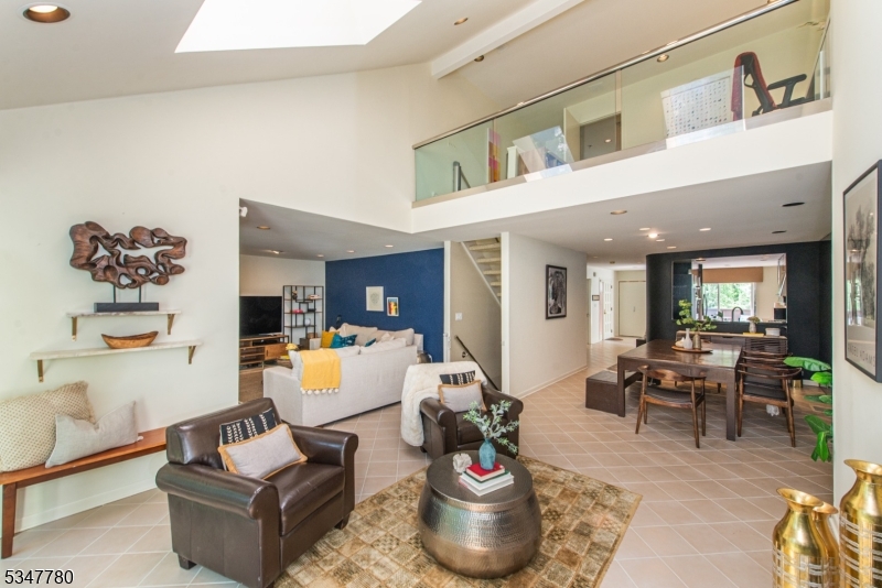 204 Barringer Ct