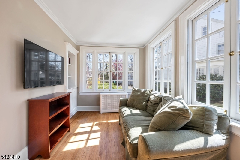 Washingtons Headquarters - Residential