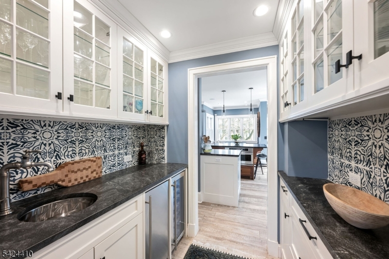 Washingtons Headquarters - Residential