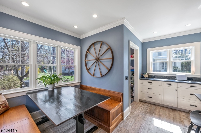 Washingtons Headquarters - Residential