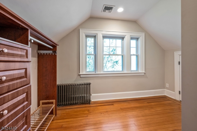 Washingtons Headquarters - Residential