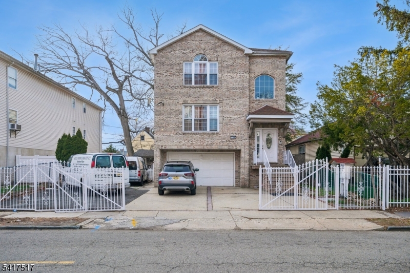 Brick Church Station - Residential Income