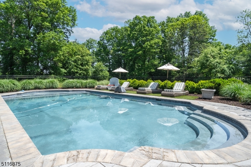 New Vernon - Residential