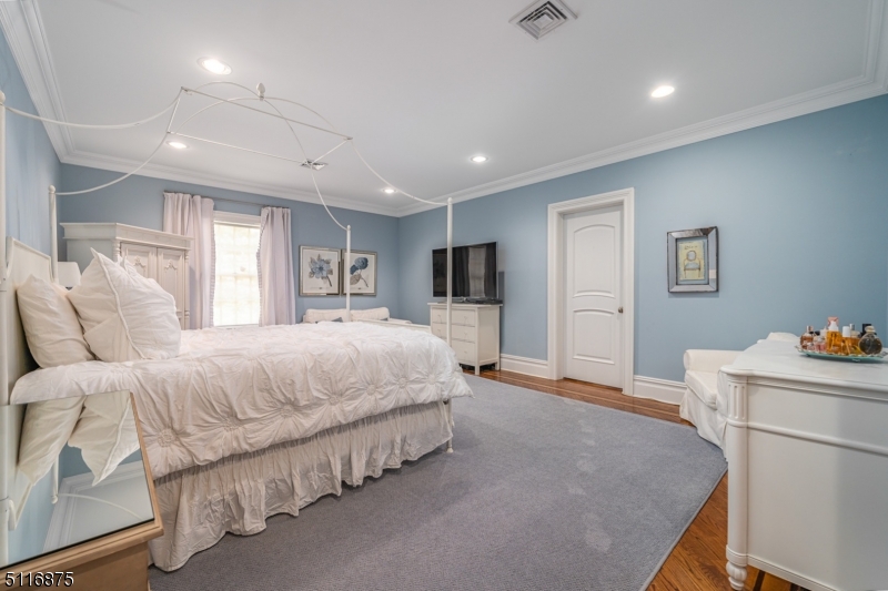 New Vernon - Residential