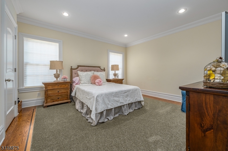 New Vernon - Residential