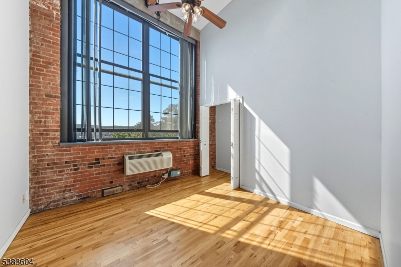 Lakeview - Residential