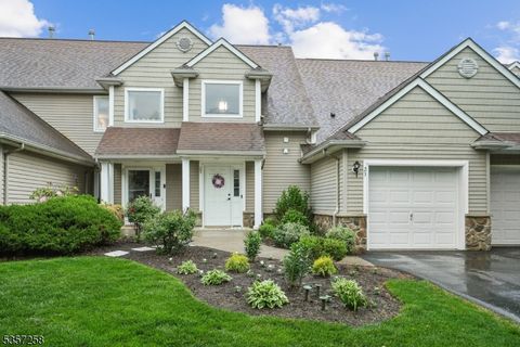 23 Bourne Ci Hardyston Twp. NJ 07419