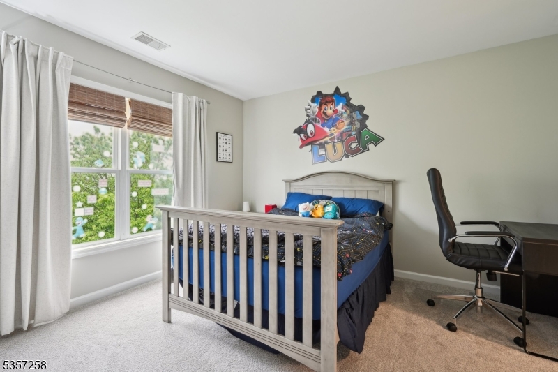 Hardyston Twp., New Jersey 07419, United States, 3 Bedrooms Bedrooms, ,2 BathroomsBathrooms,Residential,Pending,130520