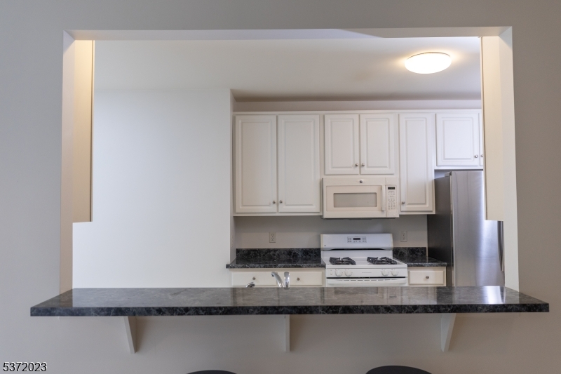 FOX HILLS - Residential