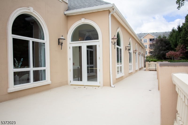 FOX HILLS - Residential