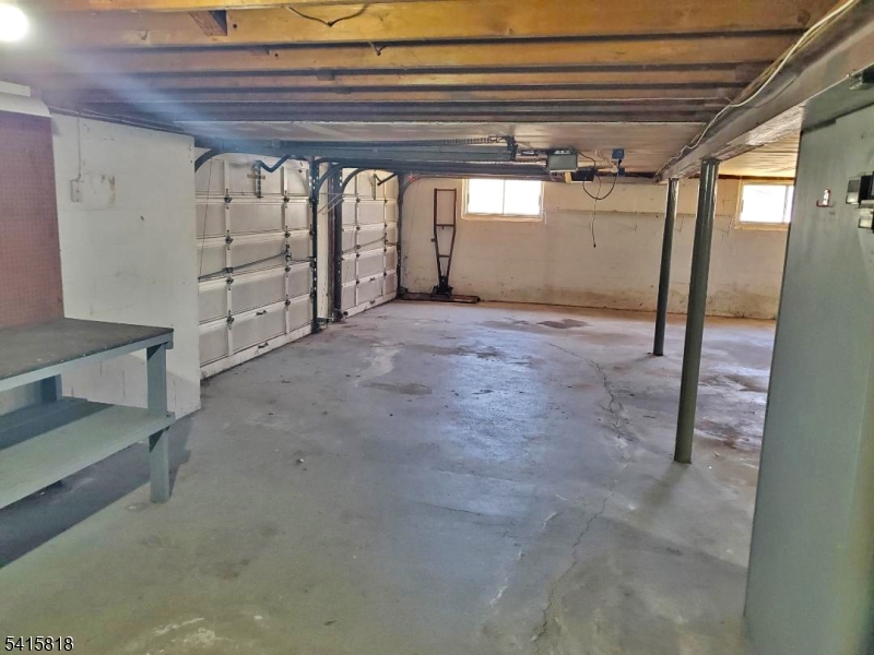 JENNY JUMP - Residential