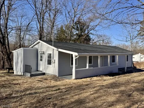 MLS: 3956531