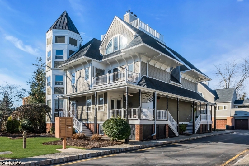 Franklin Corners - Residential