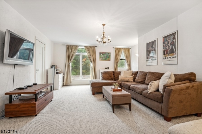 Upper Montclair - Residential