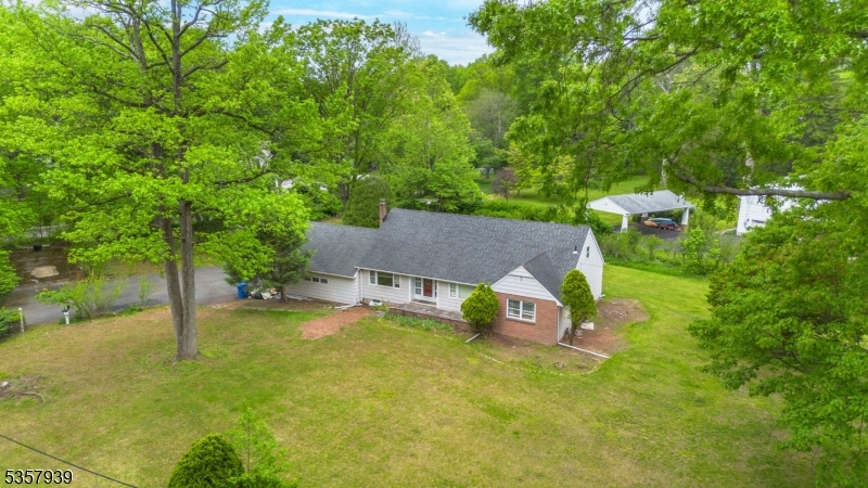 108 Midwood Way