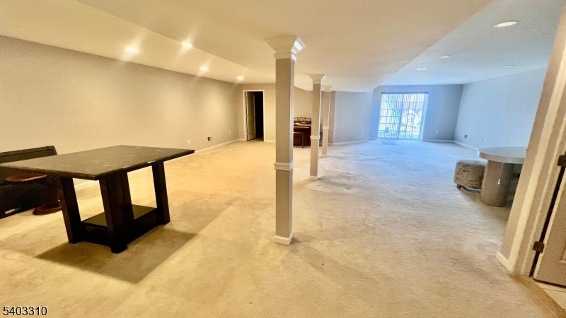 Clove Hill Manor - Residential