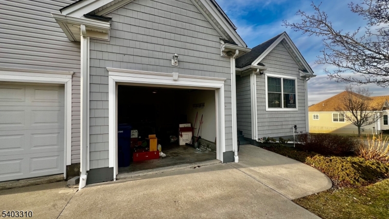 Clove Hill Manor - Residential