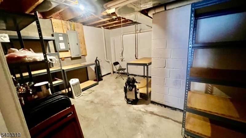 Clove Hill Manor - Residential