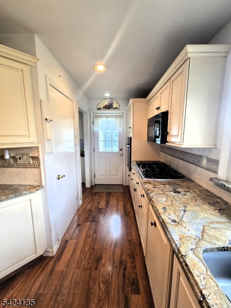 Pine Brook - Residential