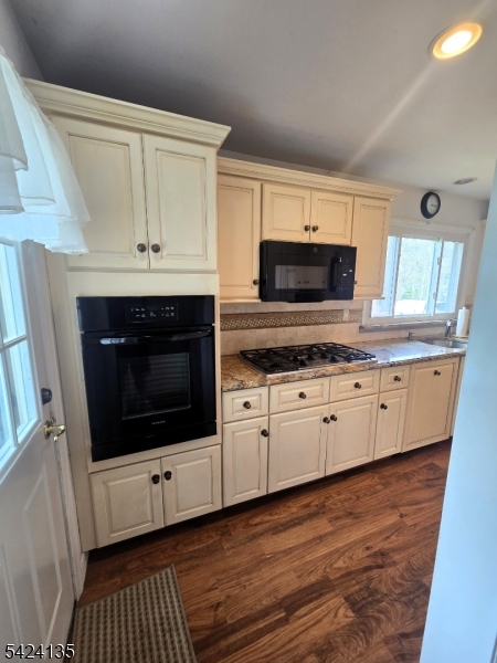 Pine Brook - Residential