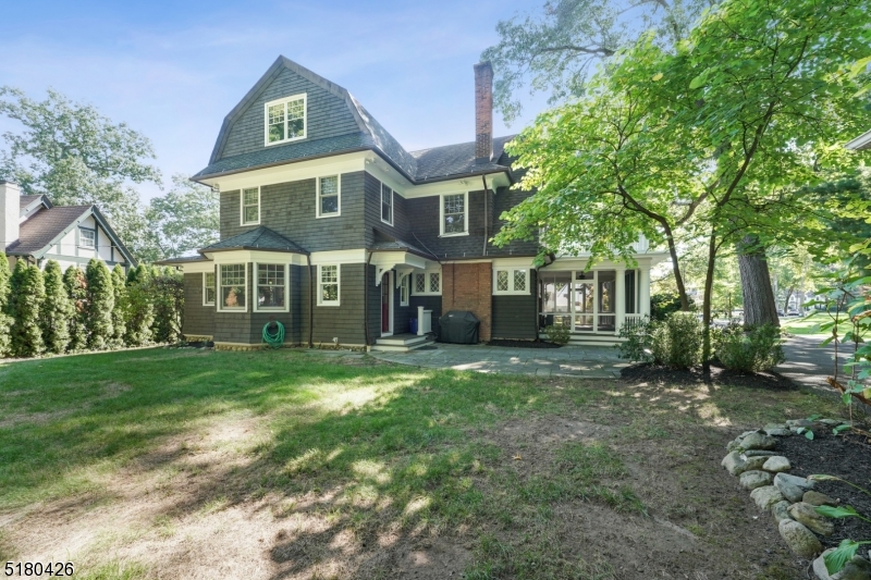 Hill Section - Residential