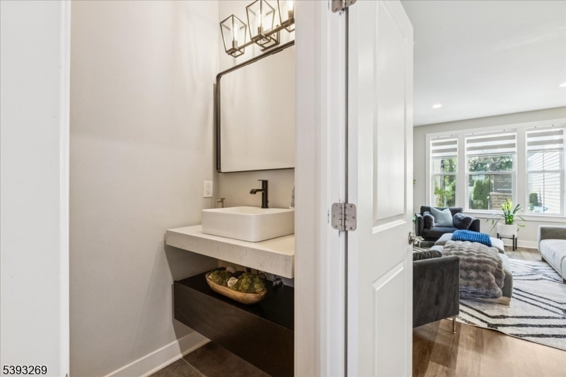 Montgomery Crossing - Residential