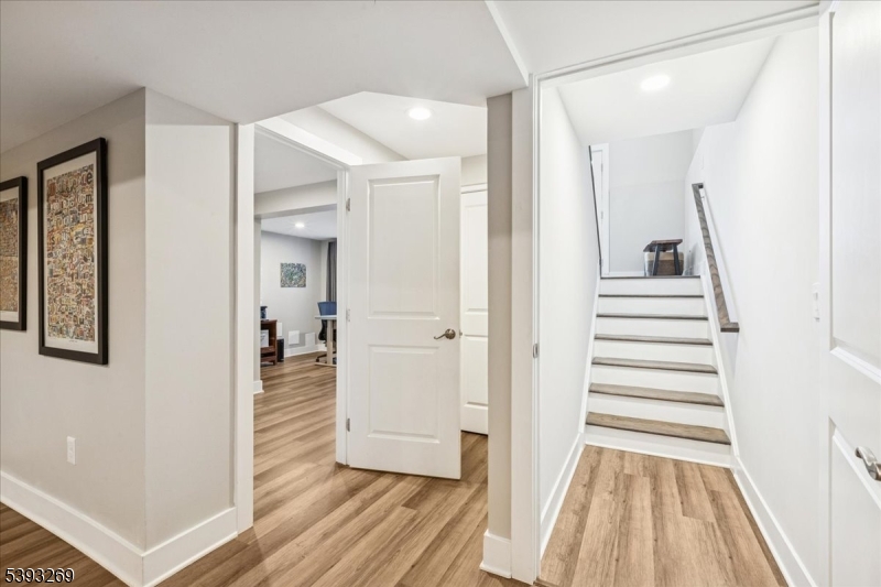 Montgomery Crossing - Residential