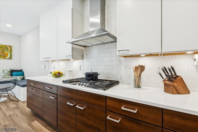 Montgomery Crossing - Residential