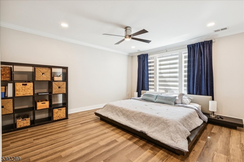 Montgomery Crossing - Residential