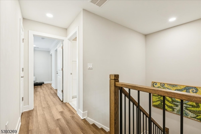 Montgomery Crossing - Residential