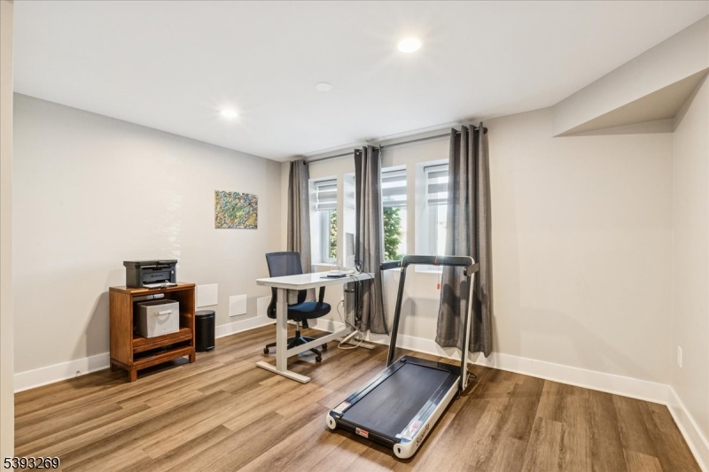 Montgomery Crossing - Residential