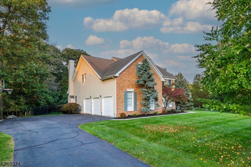 The Woods At Long Valley - Residential