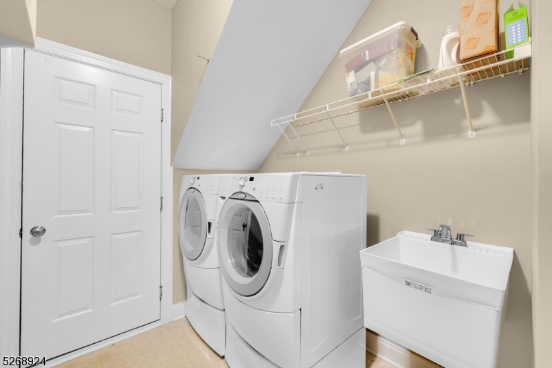 The Woods At Long Valley - Residential