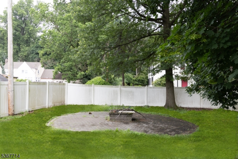 City Of Orange Twp., New Jersey 07050, United States, 3 Bedrooms Bedrooms, ,4 BathroomsBathrooms,Residential,Pending,204163