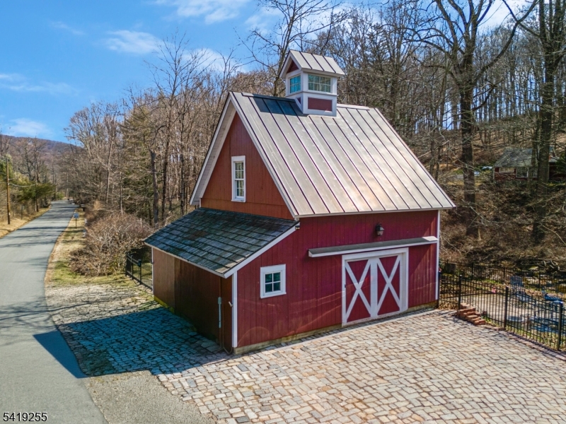 Mountainsville - Residential