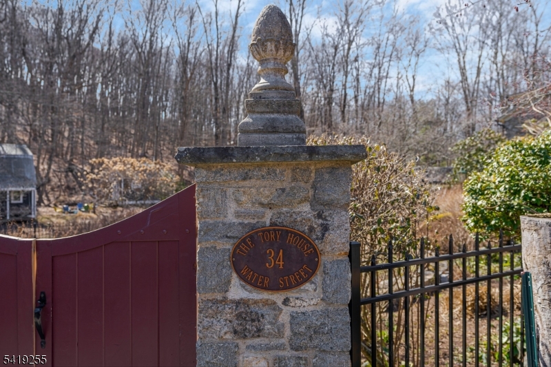 Mountainsville - Residential