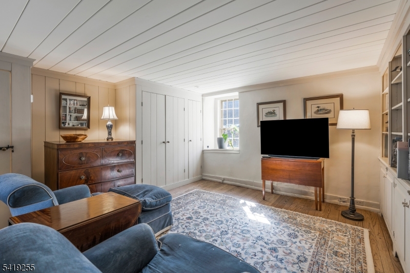 Mountainsville - Residential