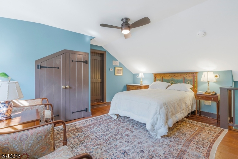 Mountainsville - Residential