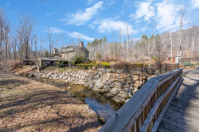 Mountainsville - Residential